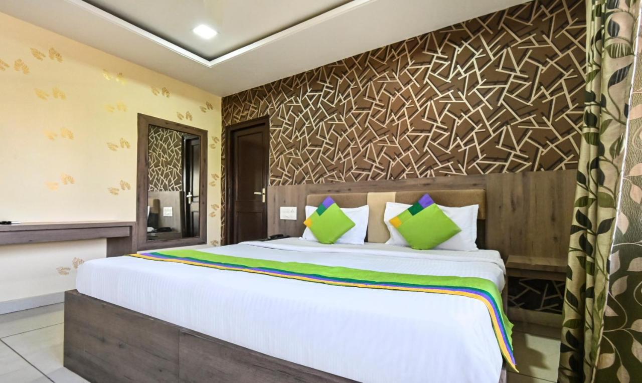 Treebo Siddharth Hotel Ádzsmir Kültér fotó